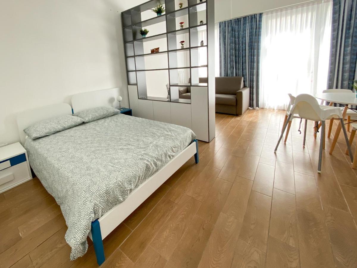Appartamento A 30 Mt Dal Mare Cecina  Bagian luar foto